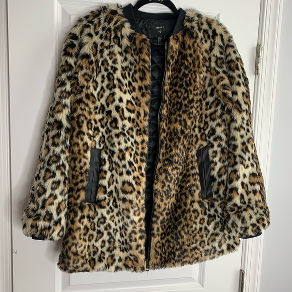 Forever21 Cheetah Print Faux Fur Coat - Picture 6 of 9